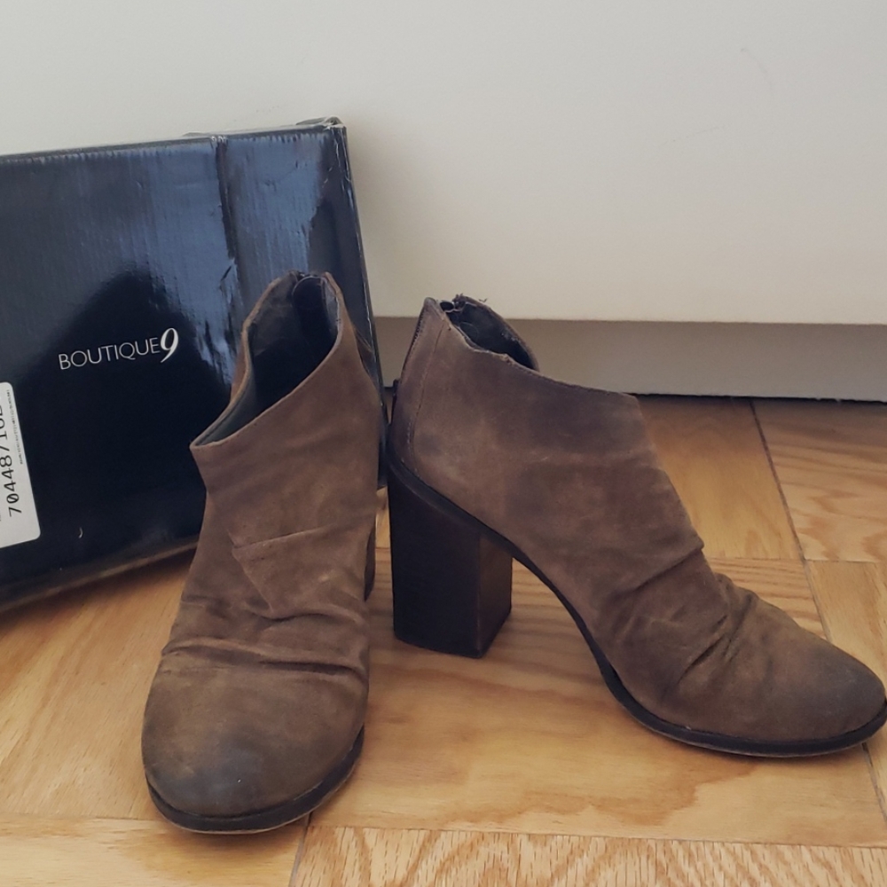Boutique 9 vintage style brown ankle boots sz 8